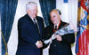 Вручение Президентом РФ Б.Н.Ельциным Ордена «За заслуги перед Отечеством»